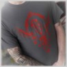 T-shirt Collaboratif Imprimé "SKULLAVY" - Homme