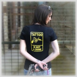 T-shirt Imprimé "Tattoo Is Not A Crime" V1 - Femme