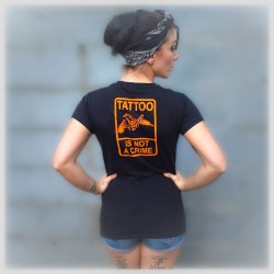 T-shirt Imprimé "Tattoo Is Not A Crime" V3 - Femme