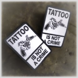 Patch Imprimé "Tattoo Is Not A Crime" V1